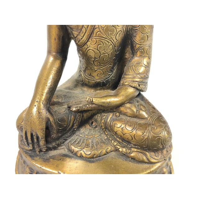 1950s Mid-Century Nepalese Bronze Figure of Seat Buddha For Sale - Image 10 of 13