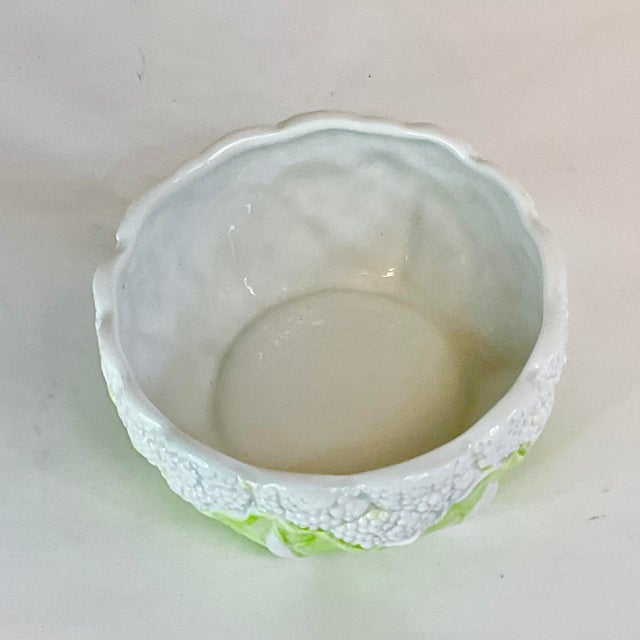 1970s Vintage Trompe L’Oeil Boho Chic Hollywood Regency Cauliflower Serving Bowl For Sale - Image 4 of 10