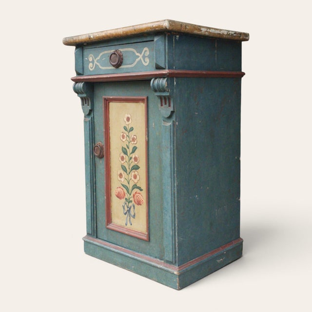 Rustic European Late 19th to Early 20th Century European Folk-Painted Cabinet For Sale - Image 3 of 9