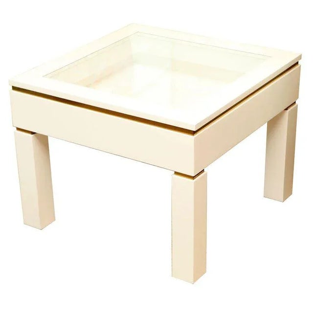 Vintage Casa Bella White Lacquered Lighted Object Display Table For Sale - Image 10 of 10