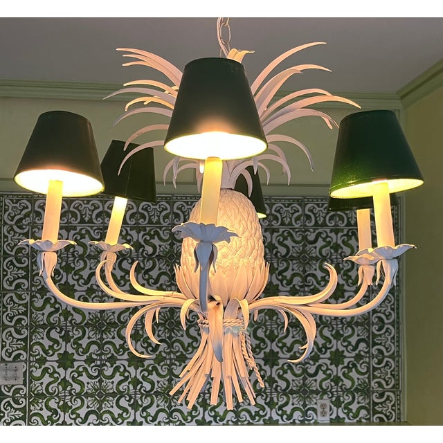 Metal 1970s Italian White Painted Tole Pineapple Chandelier For Sale - Image 7 of 10