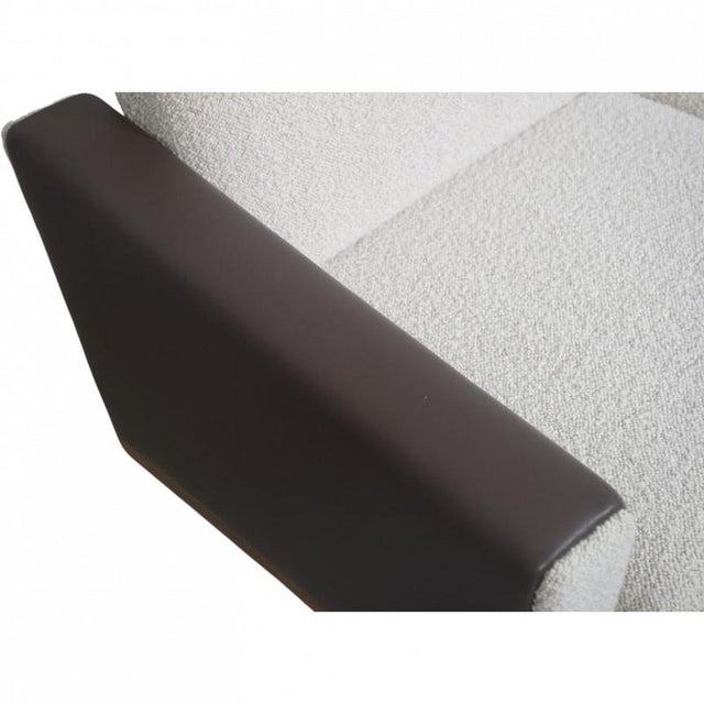 GE236 Sofa by Hans J. Wegner in Bouclé Upholstery from Dedar Milano, 1980s For Sale - Image 10 of 18