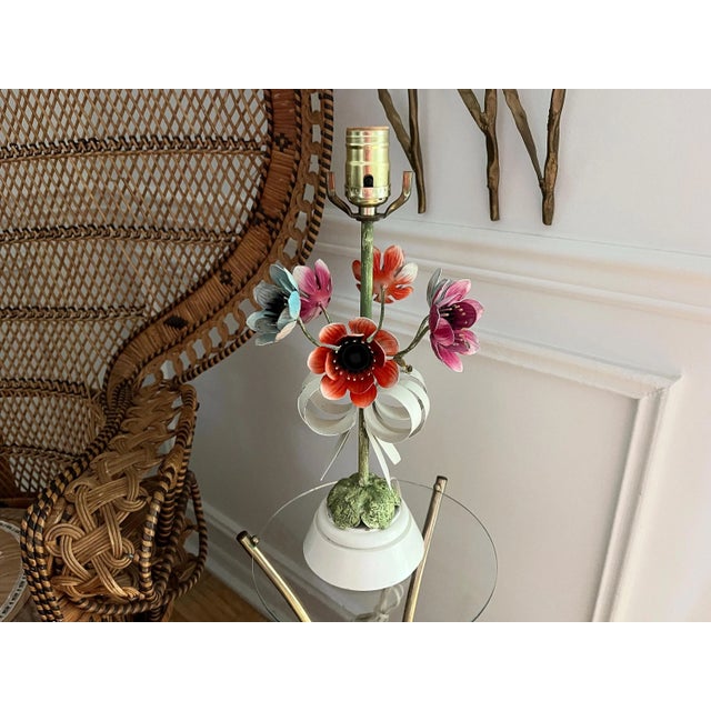 Cream Italian Flower Bouquet Lamp & Shade, C1960 For Sale - Image 8 of 18