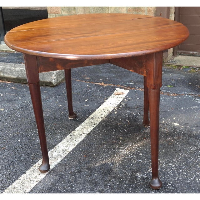 19th Century Queen Anne Style Walnut Drop-Leaf Center Table For Sale - Image 4 of 12