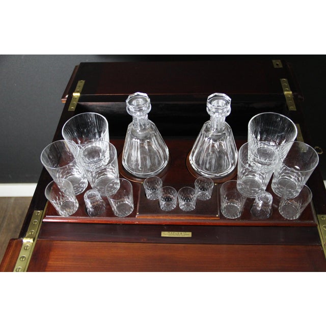 Art Deco Maple Automatic Apartment Bar with Crystal Decanters from Baccarat, 1920s, Set of 17 For Sale - Image 16 of 18