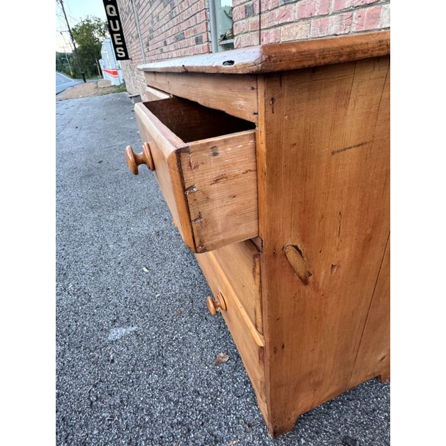 Wood 19th Century English Pine Chest of Drawers For Sale - Image 7 of 12