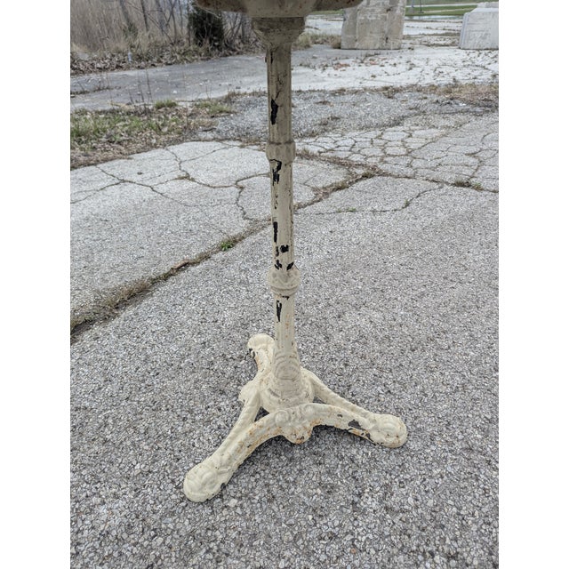 1940s 1940s French Vintage Bistro Table For Sale - Image 5 of 6