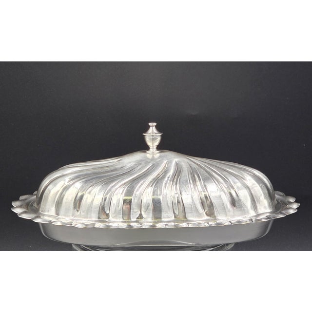 Beautiful oval Sheffield Victorian style silver-plated spiral Covered butter dish with a glass insert featuring a...