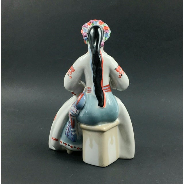 Vintage The Embroiderer Figurine in Porcelain from Polonne, Ukraine/USSR, 1970s-1980s For Sale - Image 4 of 8