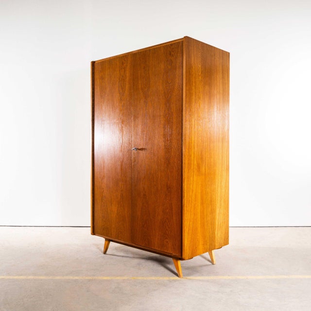 1960s Large Mid-Century Modern Cabinet in Oak, 1960s For Sale - Image 5 of 11