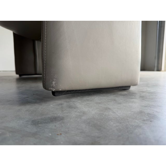 Vintage Sculptural Post Modern Gray Leather Lounge Chair Pair For Sale - Image 10 of 13