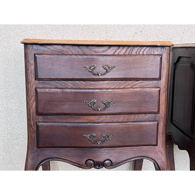 Antique Louis XV French Darkness Oak Nightstands, Set of 2 For Sale - Image 9 of 12