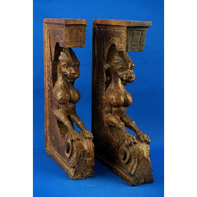 Large Gothic Style Sculptural Wooden Shelf Supports with Harpies, 16th-17th Century, Set of 2 For Sale - Image 5 of 18