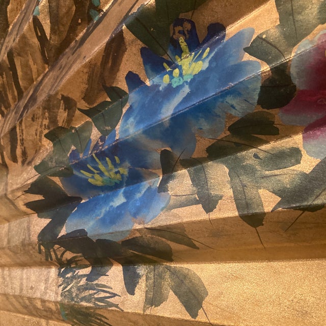 Mid Century Monumental Hand-Painted Figural Chinoiserie Wall Fan: Woman in Garden For Sale - Image 10 of 12