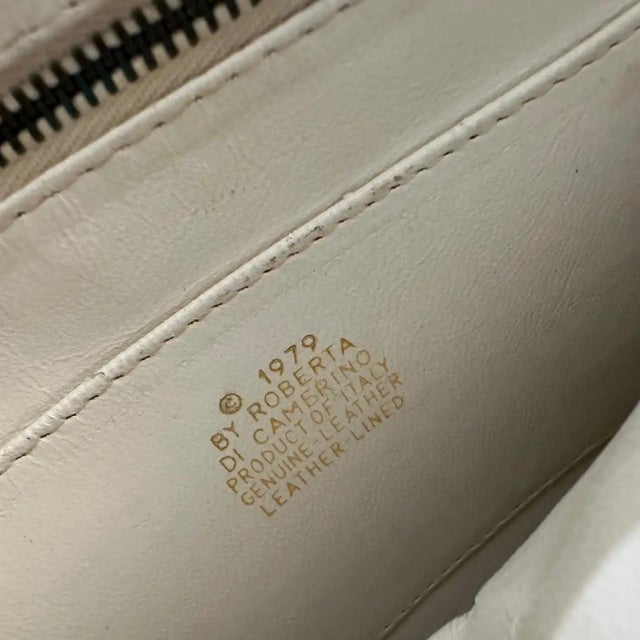 1979 Iconic White Leather and Velvet Shoulder Bag by Roberta Di Camerino For Sale - Image 10 of 11