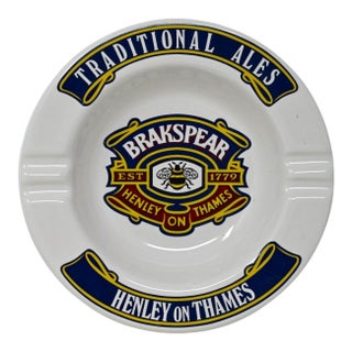 Pristine Jumbo Brakspear’s Pub Ashtray - 8.5" Unused Museum Grade - 1990s HCW Prompots Britain - Original Feet - Large Cigar Vide-Poche For Sale