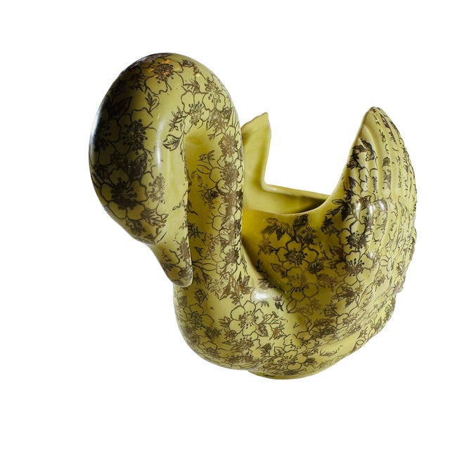 Mid-Century Modern 1950s Pioneer Pottery Company Usa Yellow 22 Kt Gold Design Swan Planter For Sale - Image 3 of 8