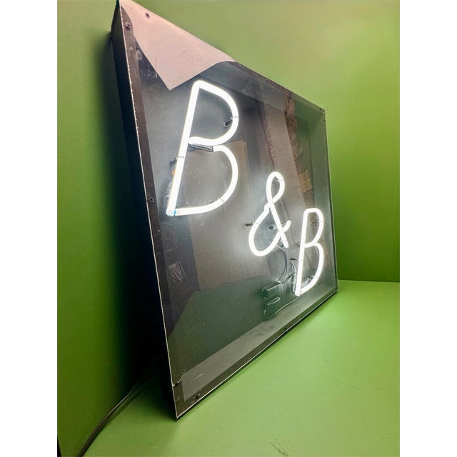 1980s Large B&B Bed & Breakfast Neon Sign, 1980s For Sale - Image 5 of 7