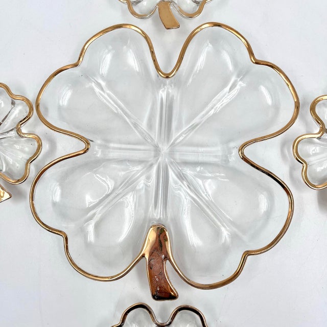 Jeannette Glass Mid 20th Century Mid-Century Modern Jeannette Glass Four-Leaf Clover Shamrock Gold Trim Serving Set - 5 Pieces For Sale - Image 4 of 11