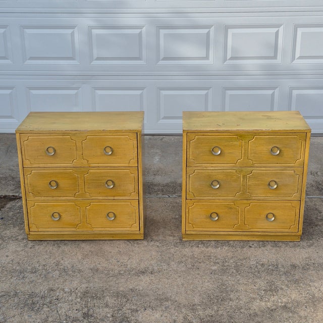 Mid 20th Century 3-Drawer Chests Dressers Night Stands, Manner Dorothy Draper & t.h. Robsjohn-Gibbings - A Pair For Sale - Image 14 of 14
