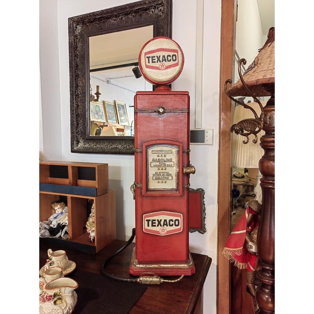 Vintage Limited Edition Texaco Case Cabinet in the Shape of Petrol Pump, 2000s For Sale - Image 12 of 13