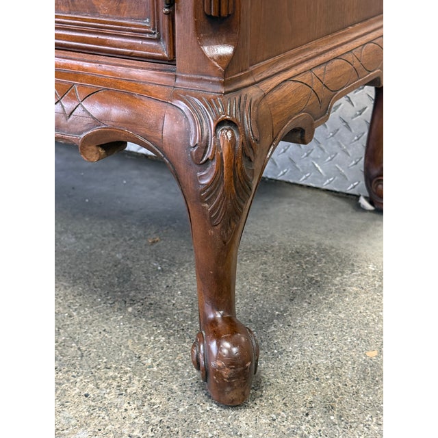 1980s Vintage Berkey and Gay Walnut Carved Server / Cabinet For Sale - Image 5 of 12