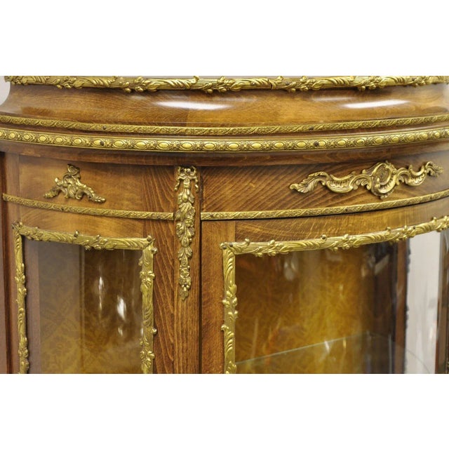 Mid 20th Century Vintage French Louis XV Style Half Round Demilune Lighted Curio Display Cabinet For Sale In Philadelphia - Image 6 of 12