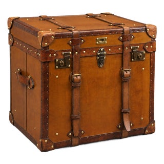 Handmade Leather Storage Trunk Side Table, Vintage English Belted Chest, Tan Leather Occasional Table, Brass Hardware Campaign Furniture For Sale