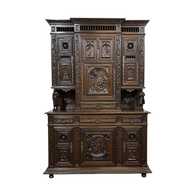 Early 20th Century Breton Two-Part Buffet in Chestnut Wood For Sale