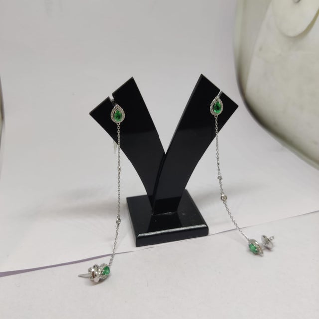 18k Gold Emerald 1.06ct & Diamond 0.44ct Stud Earrings, Pair For Sale In New York - Image 6 of 11