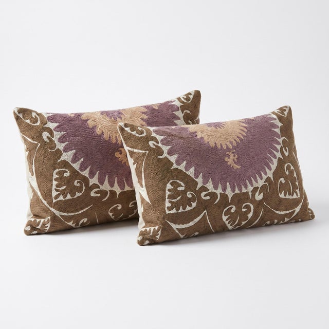 Mid-Century Modern Tashkent Suzani Bedding Pillow Cover 17'' X 26'' - Set of Two For Sale - Image 3 of 4