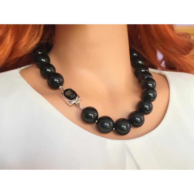 Vintage 21-Inch Black Obsidian Beaded Necklace With Onyx Cameo Clasp For Sale In Cleveland - Image 6 of 9