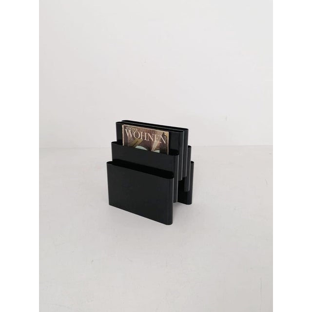 Black Plastic Magazine Rack by Giotto Stoppino for Kartell, Italy For Sale - Image 10 of 11