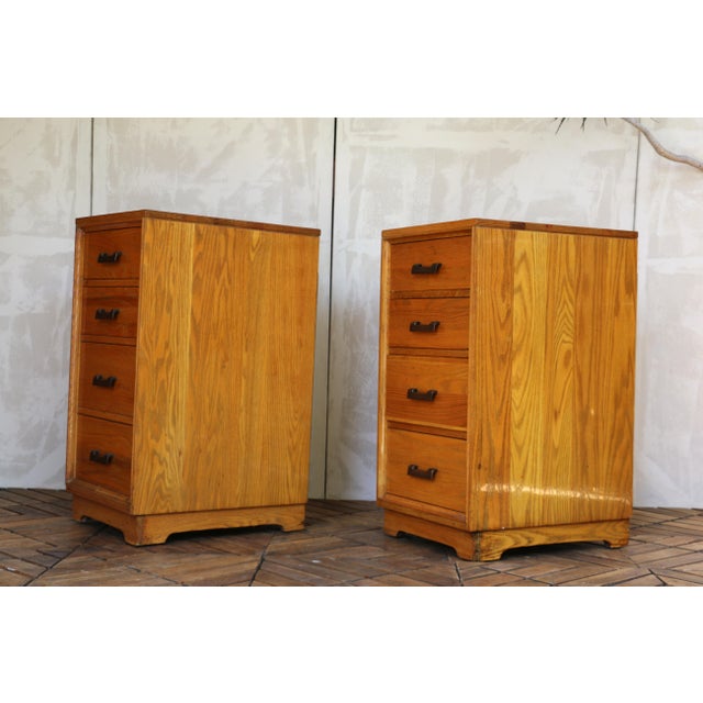 American Vintage Pair of 1940s Solid Oak Nightstands For Sale - Image 3 of 18