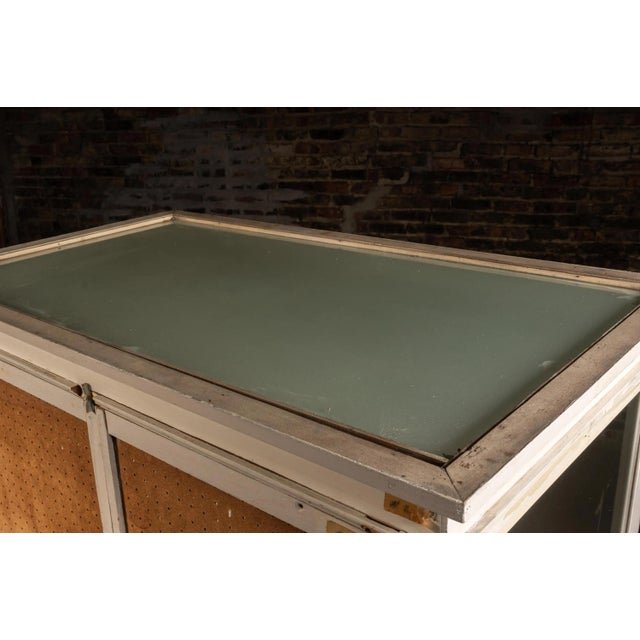 Early 20th Century Vintage Glass-Front Retail Display Showcase Cabinet For Sale - Image 5 of 5