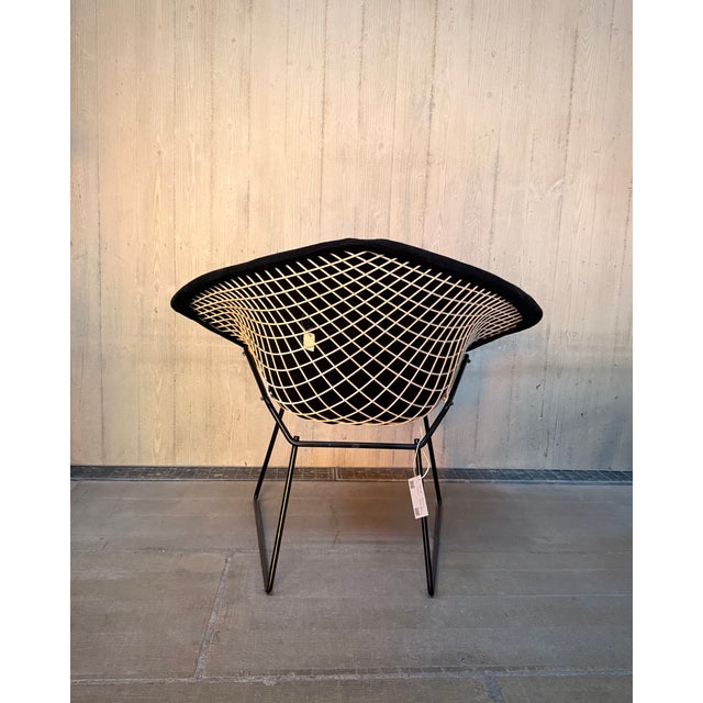 Harry Bertoia Bertoia Diamond Chair in Full Upholstery by Harry Bertoia for Knoll International, 1980s For Sale - Image 4 of 13