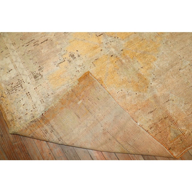 Early 20th Century Antique Gold Turkish Oushak Rug - 5'3" x 6'6" For Sale - Image 5 of 12