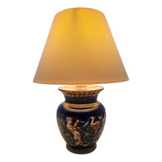 Lamp with Blue Italian Renaissance Decor from Gien For Sale