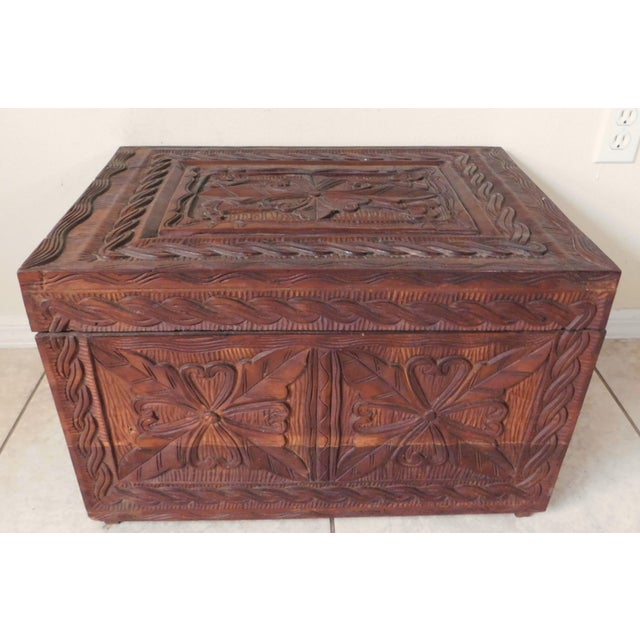 Wonderful vintage mid-century carved wood storage blanket chest. Perfect size - not too big and not too small! Great...