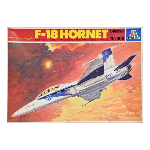 No. 809 McDonnell Douglas F-18 Hornet Model Kit from Italeri, Italy, 1980s For Sale