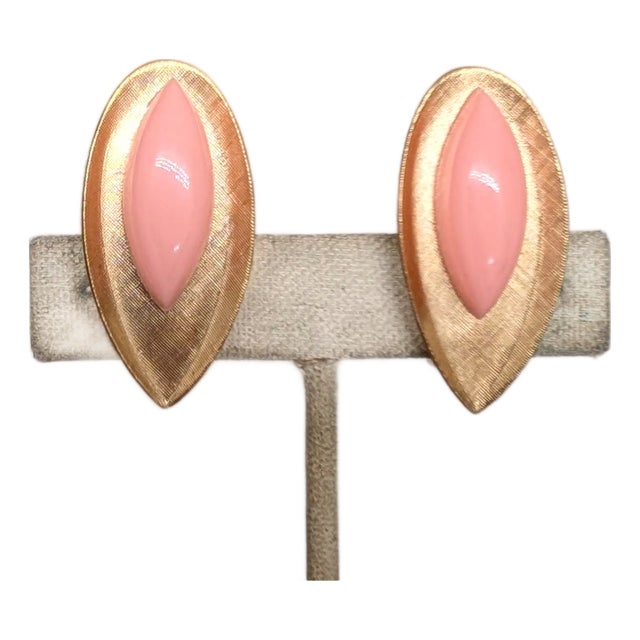 Vintage 1950s Signed Napier Goldtone Florentine Finish Pink Resin Clip Earrings-2 Pieces For Sale