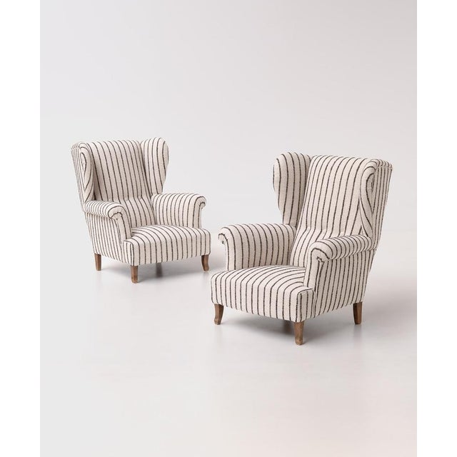 French Striped Bergère Armchairs, 1970s, Set of 2, in Very Good conditions. Designed 1970 to 1979