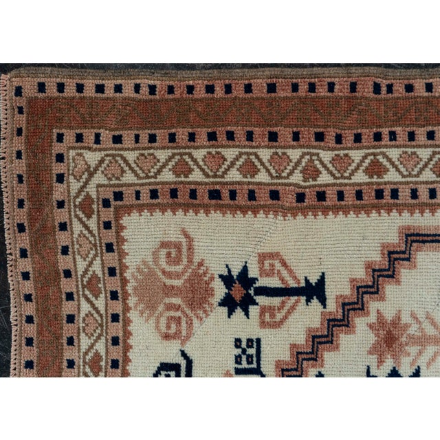 Early 21st Century Turkish Vintage Rug 2'8" x 4'5" #20692 For Sale - Image 5 of 8