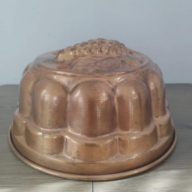 Metal Vintage 1960s Copper Embossed Grape Cluster W/Leaves Round Jelly Mold Made in Italy Wall Decor For Sale - Image 7 of 7