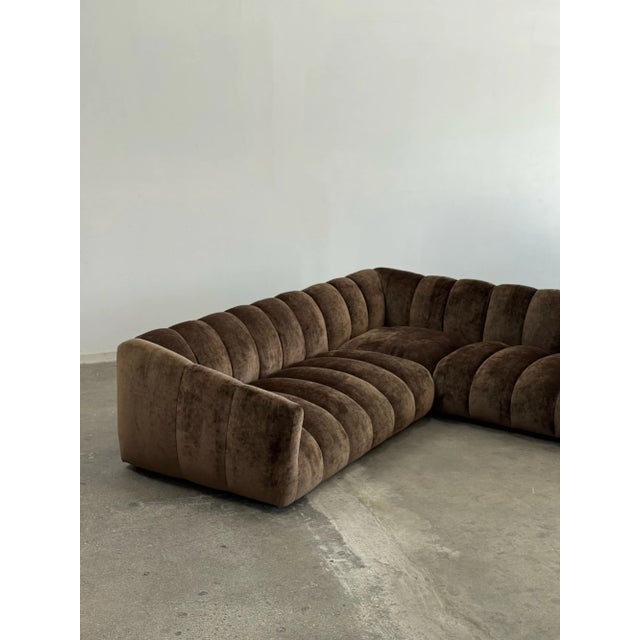 Both sides W101 D42 H26-27 Seat Height 15 SD26-28 SW77 Arm height starts lowest point 22 goes up from there Widest point...