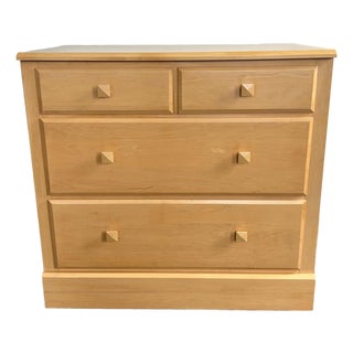 Ethan Allen American Dimensions Maple 3dr. Bachelor’s Chest For Sale