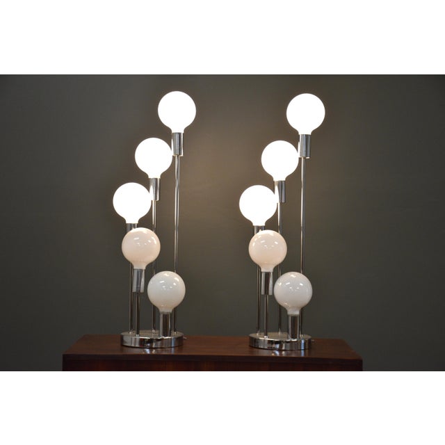 1960s 1960s Mid-Century Modern Chrome Table Lamps by Robert Sonneman - A Pair For Sale - Image 5 of 8