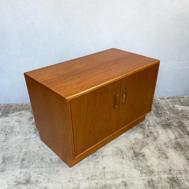 Mid-Century Modern Small Fresco Sideboard from G-Plan, 1970s For Sale - Image 3 of 12