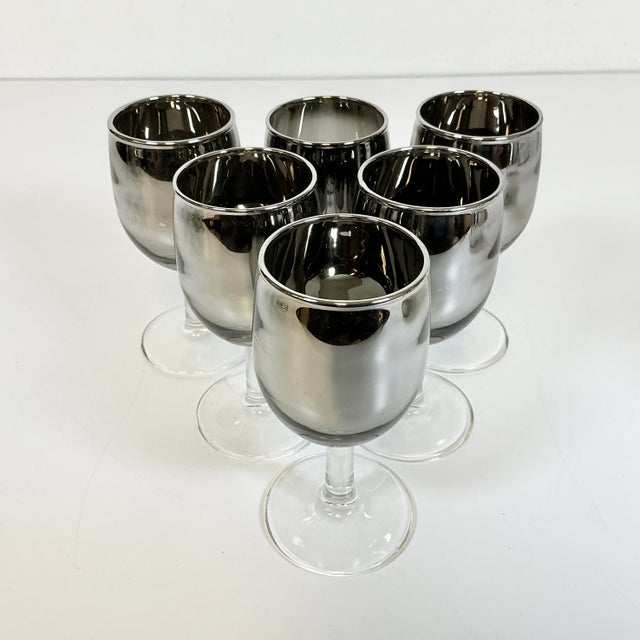 Silver Mid-Century Hollywood Regency Dorothy Thorpe Attrib. Silver Ombré Wine and Carafe Set - 7 Pieces For Sale - Image 8 of 11