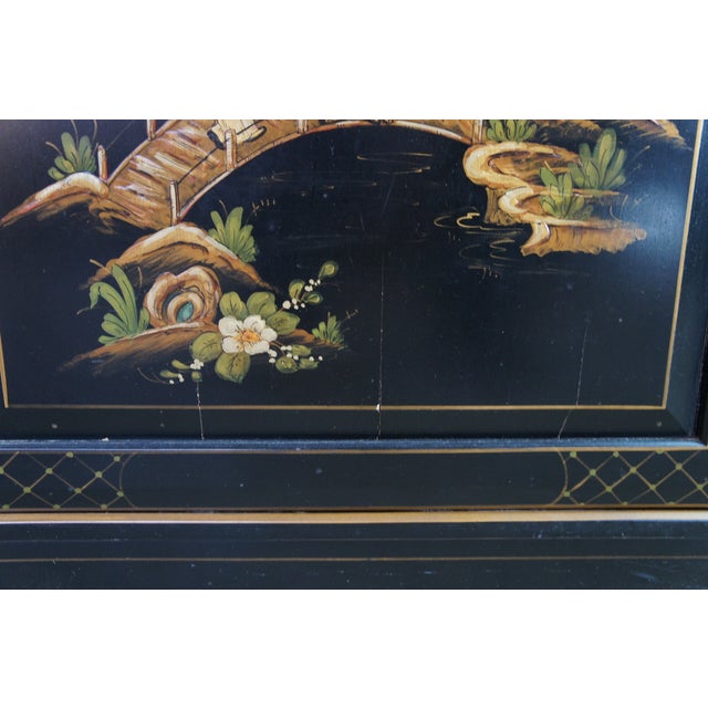 Mid 20th Century Union National Lacquered Chinoiserie Breakfront China Display Curio Cabinet 90", Attributed For Sale - Image 18 of 18